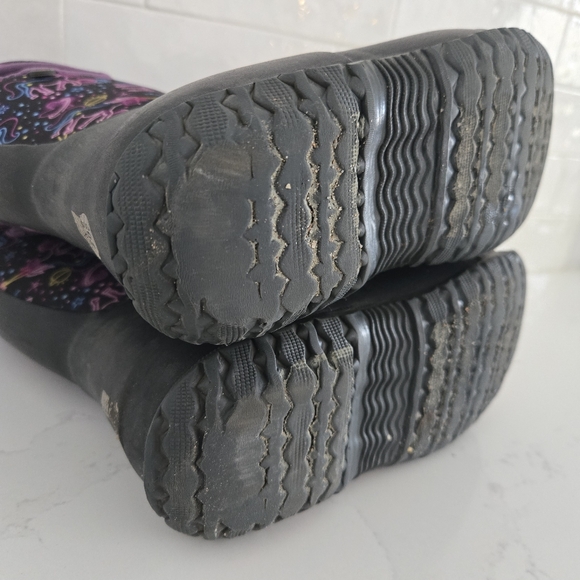 Bogs York Neon Unicorn Classic High Grasp Handles Waterproof Insulated Snow Boot - Picture 9 of 9